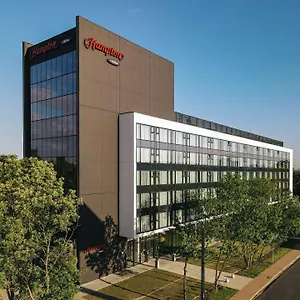 Hampton By Hilton Reduta Варшава
